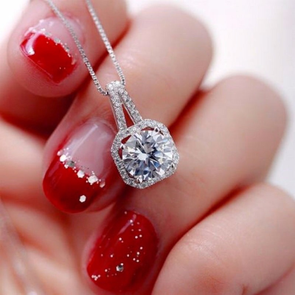 Square Rhinestone Pendant Chain Necklace in Silver